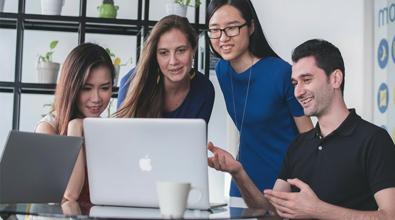 Scaling Software Projects with Agile Digital Factory Workflows